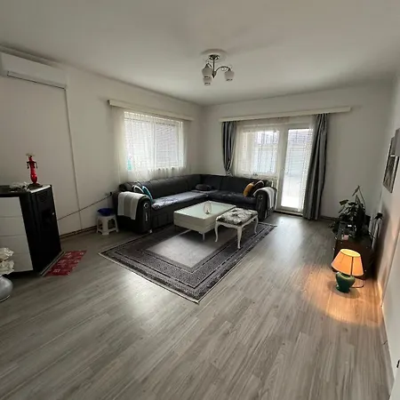 Specious Near Airport Free Parking *